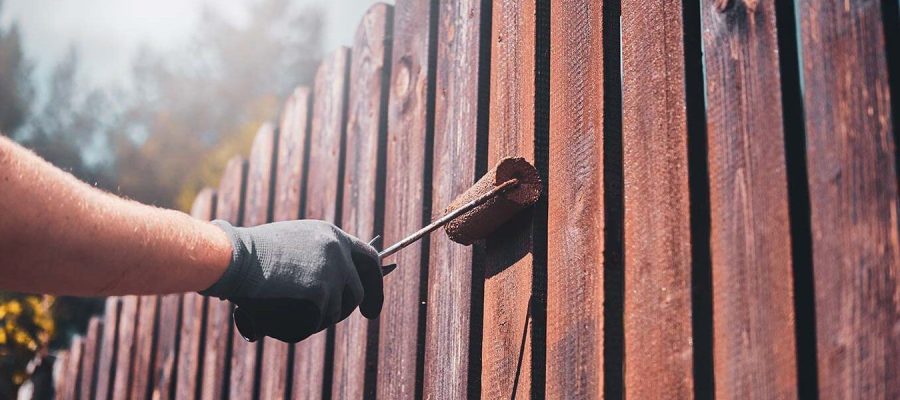 fence staining in carrollton texas